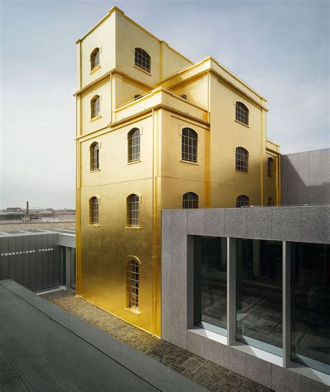 prada fondazione milan.